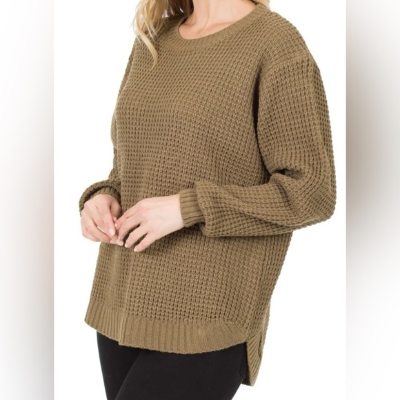 Zenana Women’s Waffle Hi / Low Pullover Sweater - Picture 1 of 6